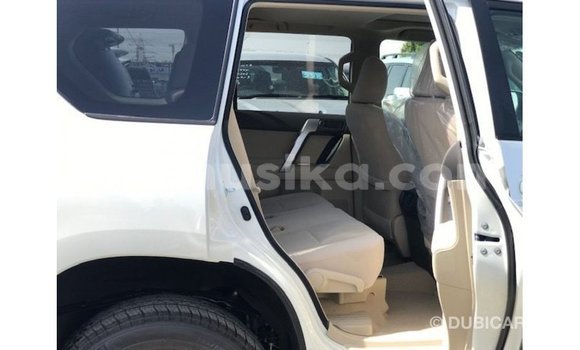 Tenga Imported Toyota Prado Chena Mota in Import - Dubai in Harare Tenga Imported Toyota Prado Chena Mota in Import - Dubai in Harare