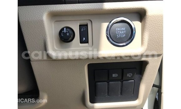 Tenga Imported Toyota Prado Chena Mota in Import - Dubai in Harare Tenga Imported Toyota Prado Chena Mota in Import - Dubai in Harare