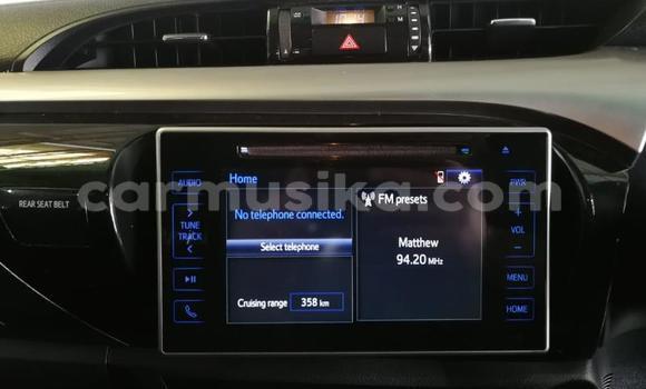 Buy Used Toyota Hilux Silver Car in Beitbridge in Matabeleland South Buy Used Toyota Hilux Silver Car in Beitbridge in Matabeleland South