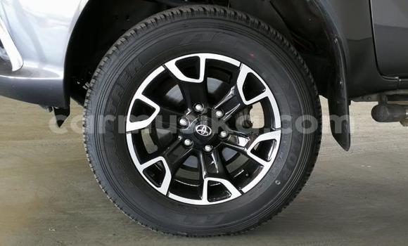 Buy Used Toyota Hilux Silver Car in Beitbridge in Matabeleland South Buy Used Toyota Hilux Silver Car in Beitbridge in Matabeleland South