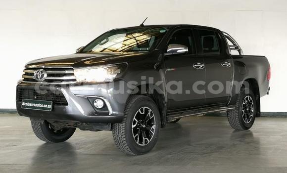 Buy Used Toyota Hilux Silver Car in Beitbridge in Matabeleland South Buy Used Toyota Hilux Silver Car in Beitbridge in Matabeleland South