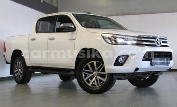 Acheter Occasion Voiture Toyota Hilux Blanc à Beitbridge, Matabeleland South Acheter Occasion Voiture Toyota Hilux Blanc à Beitbridge, Matabeleland South