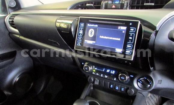 Acheter Occasion Voiture Toyota Hilux Blanc à Beitbridge, Matabeleland South Acheter Occasion Voiture Toyota Hilux Blanc à Beitbridge, Matabeleland South