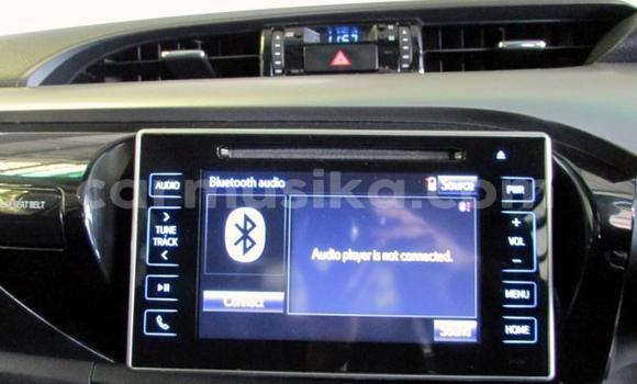 Acheter Occasion Voiture Toyota Hilux Blanc à Beitbridge, Matabeleland South Acheter Occasion Voiture Toyota Hilux Blanc à Beitbridge, Matabeleland South