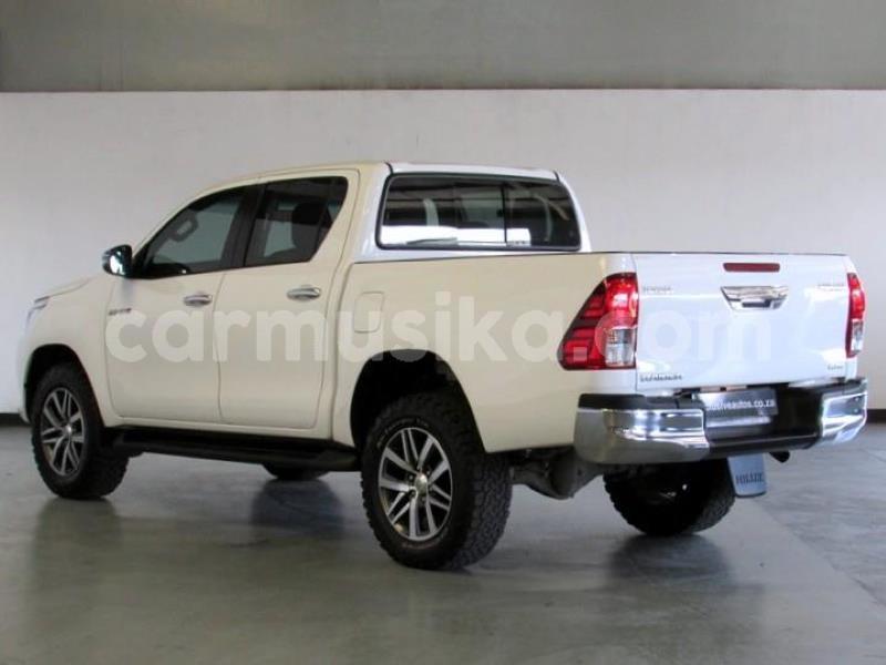 Big with watermark toyota hilux matabeleland south beitbridge 13862