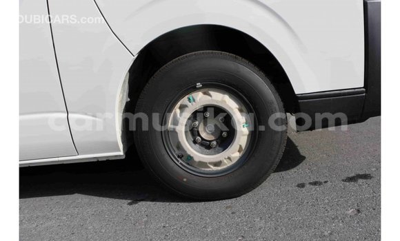 Acheter Import Voiture Toyota Hiace Blanc à Import - Dubai, Harare Acheter Import Voiture Toyota Hiace Blanc à Import - Dubai, Harare