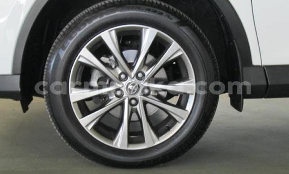 Nunua Ilio tumika Toyota RAV4 Fedha Gari ndani ya Beitbridge nchini Matabeleland Kusini Nunua Ilio tumika Toyota RAV4 Fedha Gari ndani ya Beitbridge nchini Matabeleland Kusini