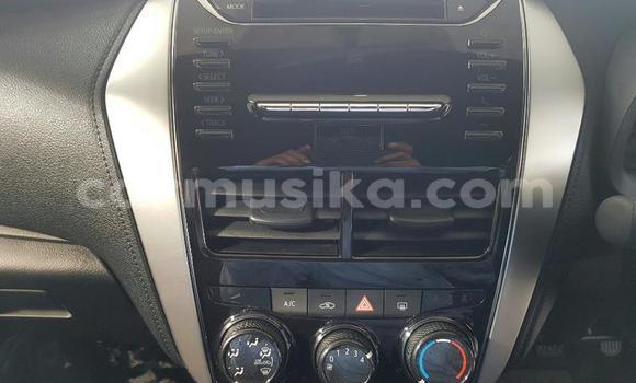 Buy Used Toyota Yaris Silver Car in Beitbridge in Matabeleland South Buy Used Toyota Yaris Silver Car in Beitbridge in Matabeleland South