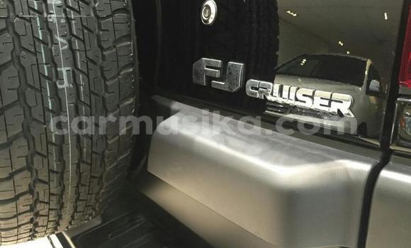 Acheter Occasion Voiture Toyota FJ Cruiser Gris à Beitbridge, Matabeleland South Acheter Occasion Voiture Toyota FJ Cruiser Gris à Beitbridge, Matabeleland South