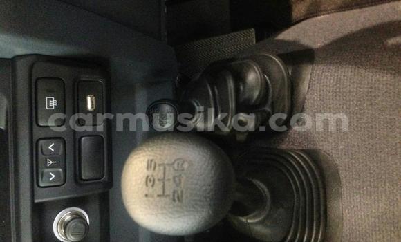 Acheter Occasion Voiture Toyota Land Cruiser Gris à Beitbridge, Matabeleland South Acheter Occasion Voiture Toyota Land Cruiser Gris à Beitbridge, Matabeleland South