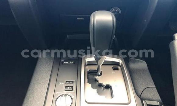 Acheter Occasion Voiture Toyota Land Cruiser Prado Blanc à Beitbridge, Matabeleland South Acheter Occasion Voiture Toyota Land Cruiser Prado Blanc à Beitbridge, Matabeleland South