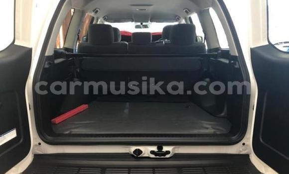 Acheter Occasion Voiture Toyota Land Cruiser Prado Blanc à Beitbridge, Matabeleland South Acheter Occasion Voiture Toyota Land Cruiser Prado Blanc à Beitbridge, Matabeleland South