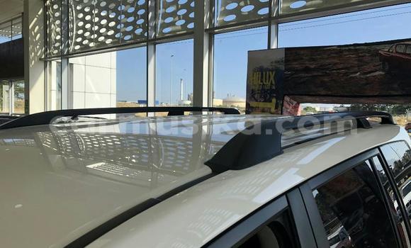 Tenga Tsaru Toyota Land Cruiser Prado Chena Mota in Beitbridge in Matabeleland South Tenga Tsaru Toyota Land Cruiser Prado Chena Mota in Beitbridge in Matabeleland South