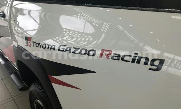 Acheter Occasion Voiture Toyota Land Cruiser Blanc à Beitbridge, Matabeleland South Acheter Occasion Voiture Toyota Land Cruiser Blanc à Beitbridge, Matabeleland South