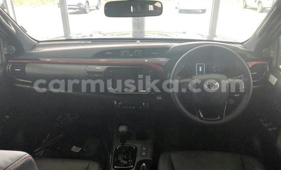 Acheter Occasion Voiture Toyota Land Cruiser Blanc à Beitbridge, Matabeleland South Acheter Occasion Voiture Toyota Land Cruiser Blanc à Beitbridge, Matabeleland South