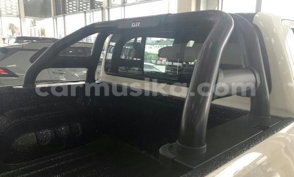 Acheter Occasion Voiture Toyota Land Cruiser Blanc à Beitbridge, Matabeleland South Acheter Occasion Voiture Toyota Land Cruiser Blanc à Beitbridge, Matabeleland South