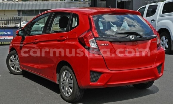 Tenga Tsaru Honda Jazz Tsvuku Mota in Harare in Harare Tenga Tsaru Honda Jazz Tsvuku Mota in Harare in Harare