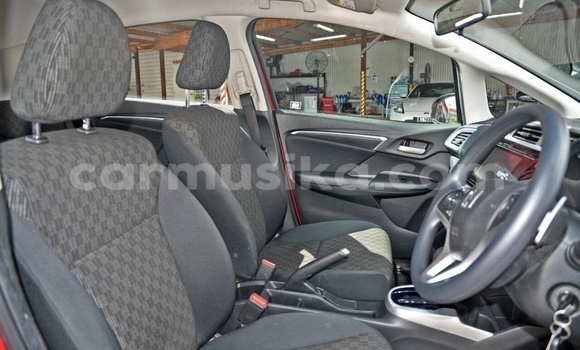 Tenga Tsaru Honda Jazz Tsvuku Mota in Harare in Harare Tenga Tsaru Honda Jazz Tsvuku Mota in Harare in Harare