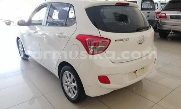 Tenga Tsaru Hyundai i10 Chena Mota in Beitbridge in Matabeleland South Tenga Tsaru Hyundai i10 Chena Mota in Beitbridge in Matabeleland South