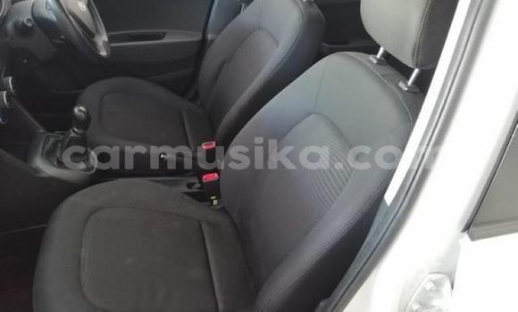 Tenga Tsaru Hyundai i10 Chena Mota in Beitbridge in Matabeleland South Tenga Tsaru Hyundai i10 Chena Mota in Beitbridge in Matabeleland South