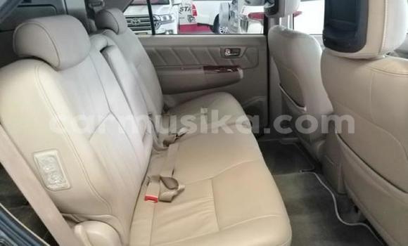 Acheter Occasion Voiture Toyota Fortuner Gris à Beitbridge, Matabeleland South Acheter Occasion Voiture Toyota Fortuner Gris à Beitbridge, Matabeleland South