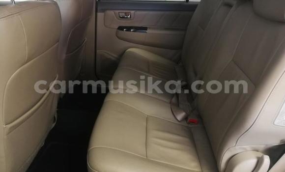 Acheter Occasion Voiture Toyota Fortuner Blanc à Beitbridge, Matabeleland South Acheter Occasion Voiture Toyota Fortuner Blanc à Beitbridge, Matabeleland South