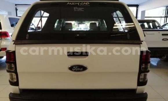 Nunua Ilio tumika Ford Ranger Nyeupe Gari ndani ya Beitbridge nchini Matabeleland Kusini Nunua Ilio tumika Ford Ranger Nyeupe Gari ndani ya Beitbridge nchini Matabeleland Kusini