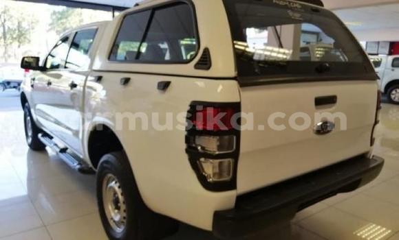 Nunua Ilio tumika Ford Ranger Nyeupe Gari ndani ya Beitbridge nchini Matabeleland Kusini Nunua Ilio tumika Ford Ranger Nyeupe Gari ndani ya Beitbridge nchini Matabeleland Kusini