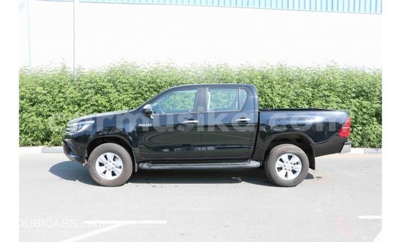Acheter Import Voiture Toyota Hilux Noir à Import - Dubai, Harare Acheter Import Voiture Toyota Hilux Noir à Import - Dubai, Harare