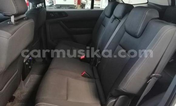 Acheter Occasion Voiture Ford Everest Blanc à Beitbridge, Matabeleland South Acheter Occasion Voiture Ford Everest Blanc à Beitbridge, Matabeleland South