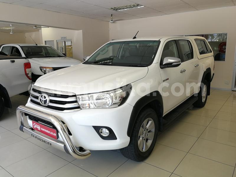 Big with watermark toyota hilux matabeleland south beitbridge 13894