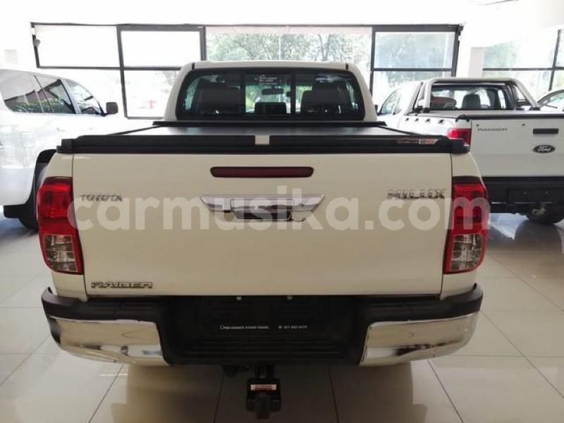 Big with watermark toyota hilux matabeleland south beitbridge 13896