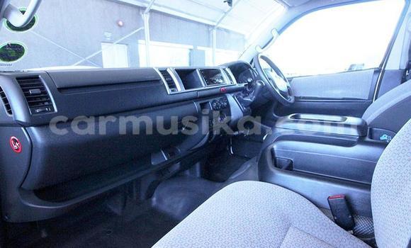 Acheter Occasion Voiture Toyota Hiace Blanc à Beitbridge, Matabeleland South Acheter Occasion Voiture Toyota Hiace Blanc à Beitbridge, Matabeleland South