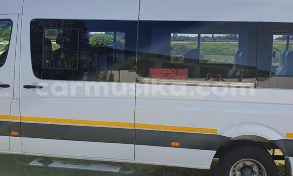 Acheter Occasion Utilitaire Mercedes‒Benz Sprinter Blanc à Beitbridge, Matabeleland South Acheter Occasion Utilitaire Mercedes‒Benz Sprinter Blanc à Beitbridge, Matabeleland South