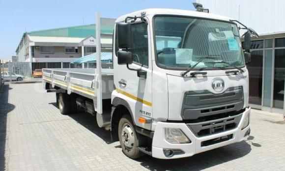 Acheter Occasion Utilitaire Nissan UD Blanc à Beitbridge, Matabeleland South Acheter Occasion Utilitaire Nissan UD Blanc à Beitbridge, Matabeleland South