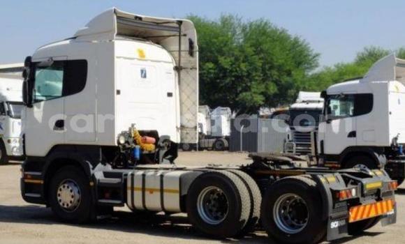 Buy Used Scania R420 White Truck in Beitbridge in Matabeleland South Buy Used Scania R420 White Truck in Beitbridge in Matabeleland South