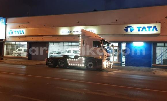 Acheter Occasion Utilitaire Mercedes‒Benz Atego Blanc à Beitbridge, Matabeleland South Acheter Occasion Utilitaire Mercedes‒Benz Atego Blanc à Beitbridge, Matabeleland South
