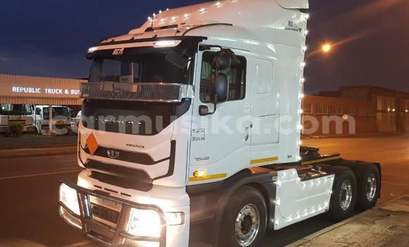 Acheter Occasion Utilitaire Mercedes‒Benz Atego Blanc à Beitbridge, Matabeleland South Acheter Occasion Utilitaire Mercedes‒Benz Atego Blanc à Beitbridge, Matabeleland South