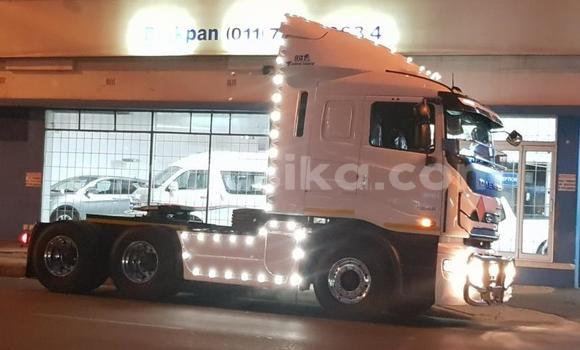 Acheter Occasion Utilitaire Mercedes‒Benz Atego Blanc à Beitbridge, Matabeleland South Acheter Occasion Utilitaire Mercedes‒Benz Atego Blanc à Beitbridge, Matabeleland South