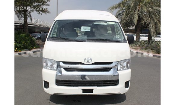 Acheter Import Voiture Toyota Hiace Blanc à Import - Dubai, Harare Acheter Import Voiture Toyota Hiace Blanc à Import - Dubai, Harare