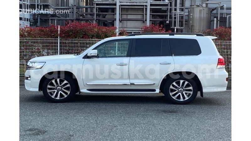 Big with watermark toyota land cruiser harare import dubai 13918