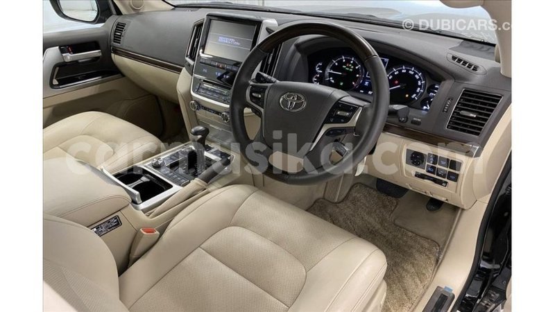 Big with watermark toyota land cruiser harare import dubai 13919