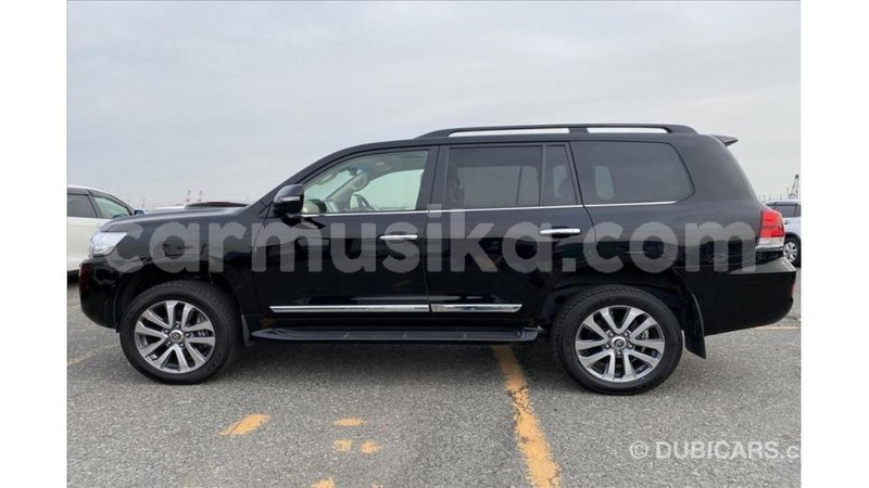 Big with watermark toyota land cruiser harare import dubai 13919