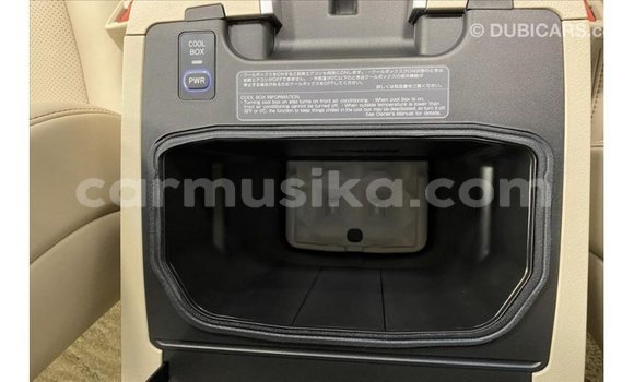 Nunua Imported Toyota Land Cruiser Nyeusi Gari ndani ya Import - Dubai nchini Harare Nunua Imported Toyota Land Cruiser Nyeusi Gari ndani ya Import - Dubai nchini Harare