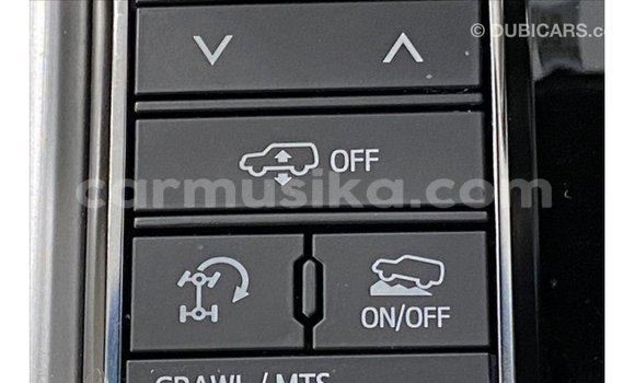 Nunua Imported Toyota Land Cruiser Nyeusi Gari ndani ya Import - Dubai nchini Harare Nunua Imported Toyota Land Cruiser Nyeusi Gari ndani ya Import - Dubai nchini Harare