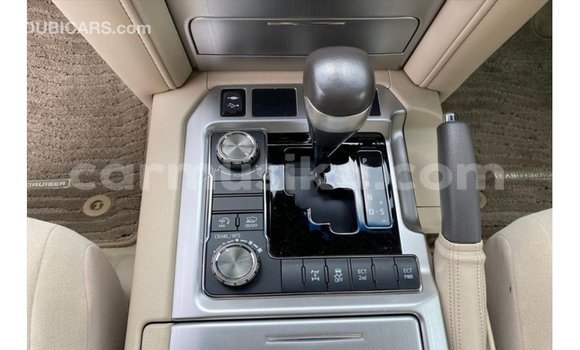 Tenga Imported Toyota Land Cruiser Tsvuku Mota in Import - Dubai in Harare Tenga Imported Toyota Land Cruiser Tsvuku Mota in Import - Dubai in Harare