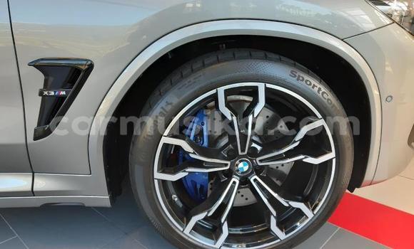 Tenga Tsaru BMW 3–Series Sirivha Mota in Beitbridge in Matabeleland South Tenga Tsaru BMW 3–Series Sirivha Mota in Beitbridge in Matabeleland South