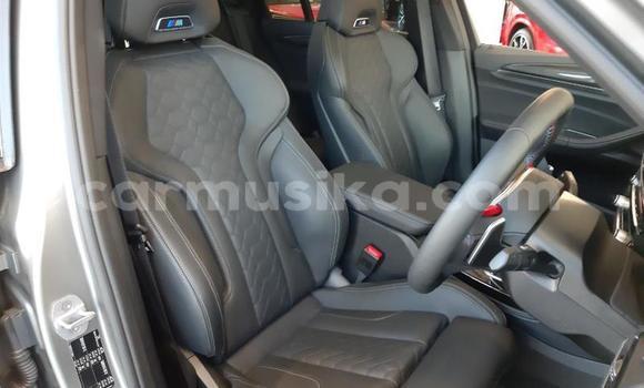 Tenga Tsaru BMW 3–Series Sirivha Mota in Beitbridge in Matabeleland South Tenga Tsaru BMW 3–Series Sirivha Mota in Beitbridge in Matabeleland South