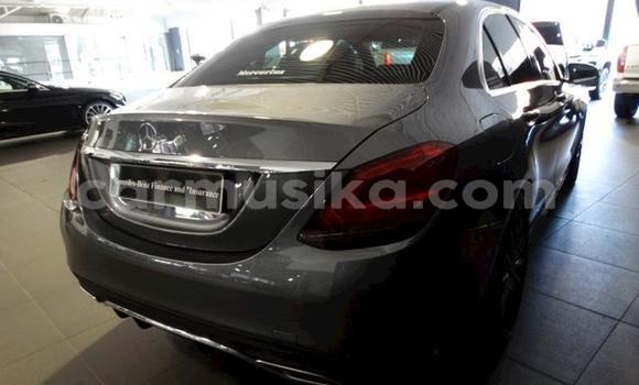 Tenga Tsaru Mercedes‒Benz C–Class Sirivha Mota in Beitbridge in Matabeleland South Tenga Tsaru Mercedes‒Benz C–Class Sirivha Mota in Beitbridge in Matabeleland South