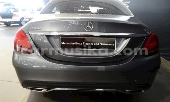 Tenga Tsaru Mercedes‒Benz C–Class Sirivha Mota in Beitbridge in Matabeleland South Tenga Tsaru Mercedes‒Benz C–Class Sirivha Mota in Beitbridge in Matabeleland South